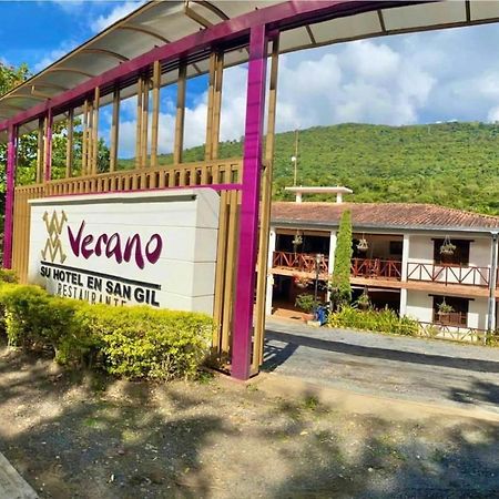Hotel Verano Resort San Gil Exterior photo