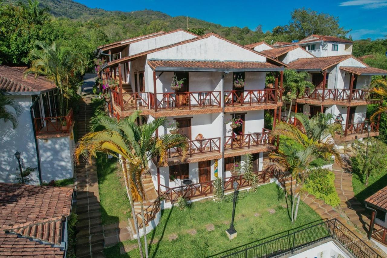 Hotel Verano Resort San Gil Exterior photo