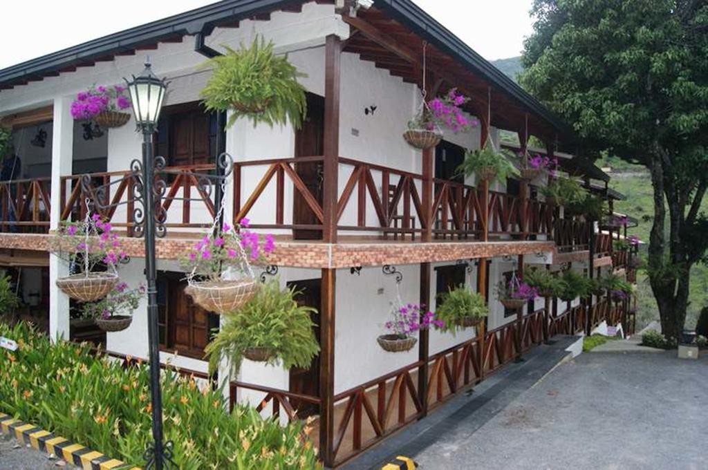 Hotel Verano Resort San Gil Exterior photo